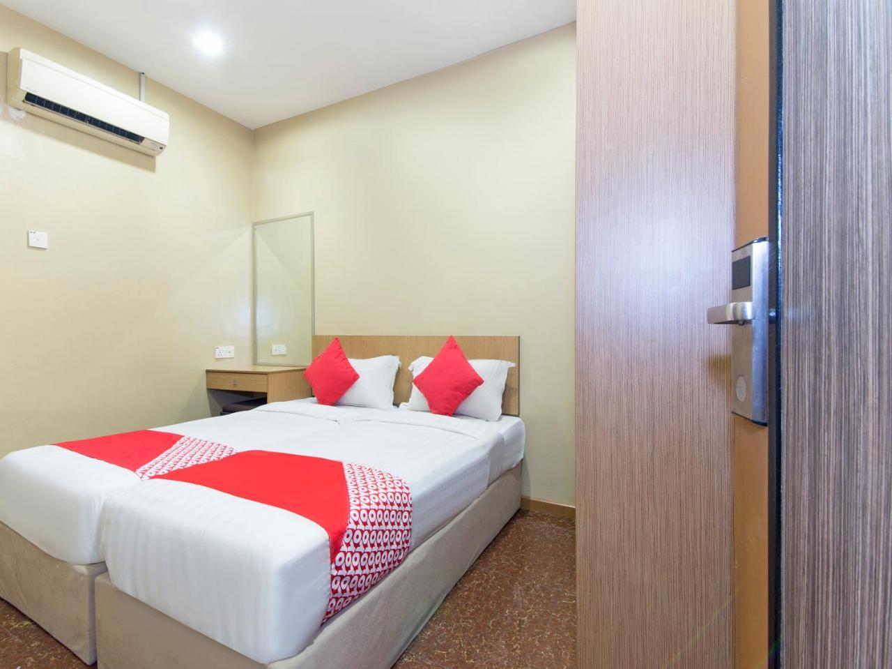 Oyo 422 Hotel Reno Kuala Lumpur Exterior photo
