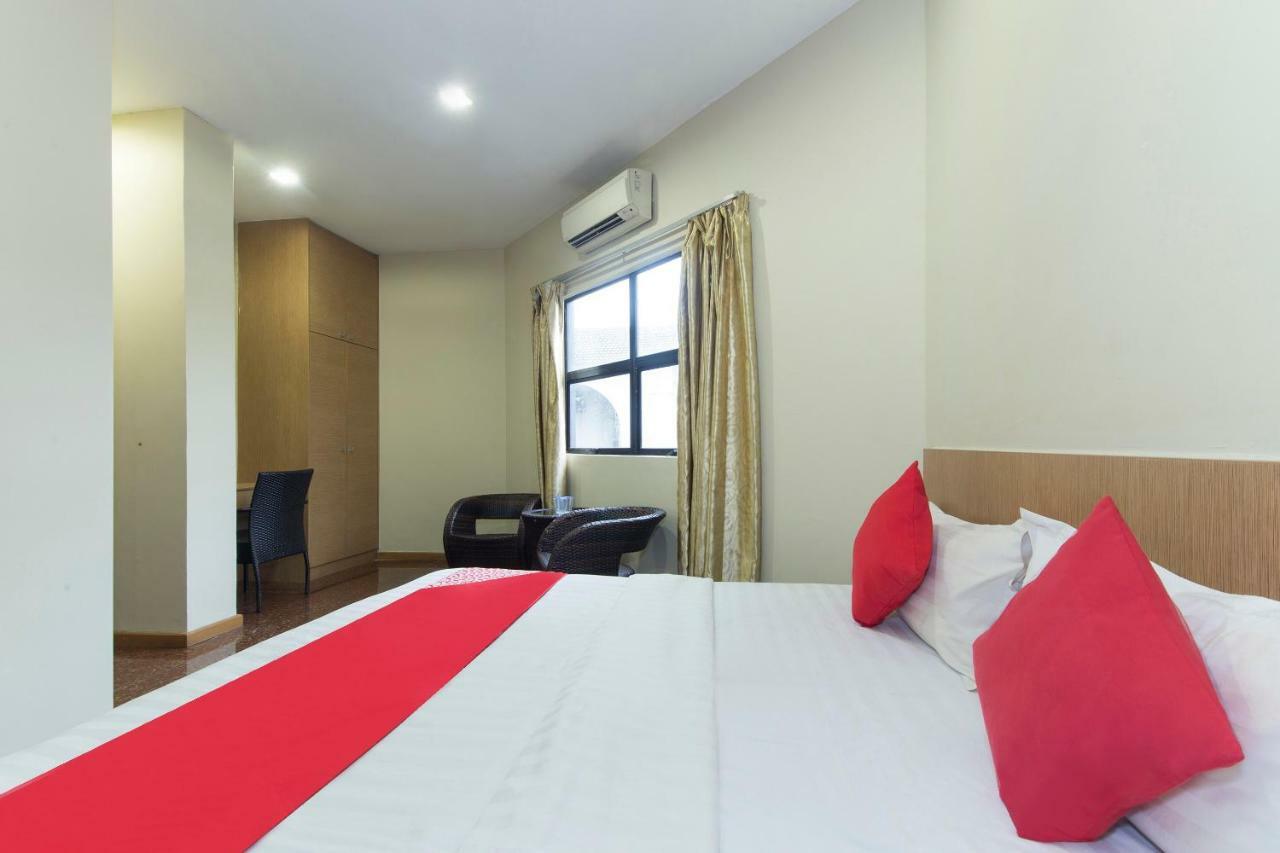 Oyo 422 Hotel Reno Kuala Lumpur Exterior photo